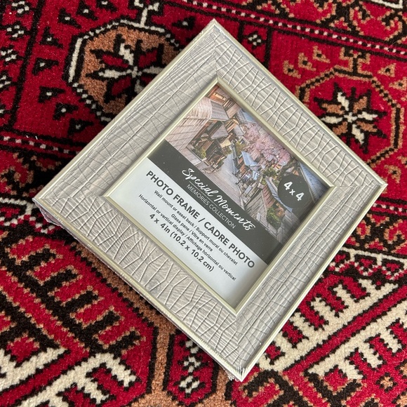 Picture Frame Set - Picture 2 of 7